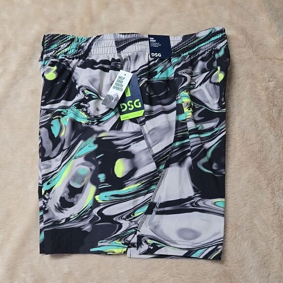 DSG 7" RUN SHORT SHORTS, SIZE LARGE - NEW - Picture 9 of 9
